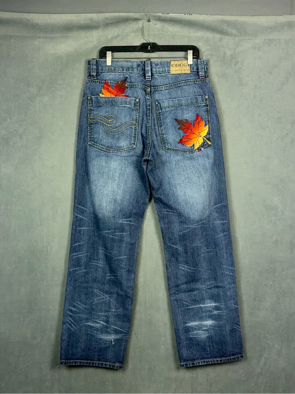 Y2K Coogi Baggy Jeans Mens Size 36x34 Actual 32x32 Embroidered Leafs Hip Hop